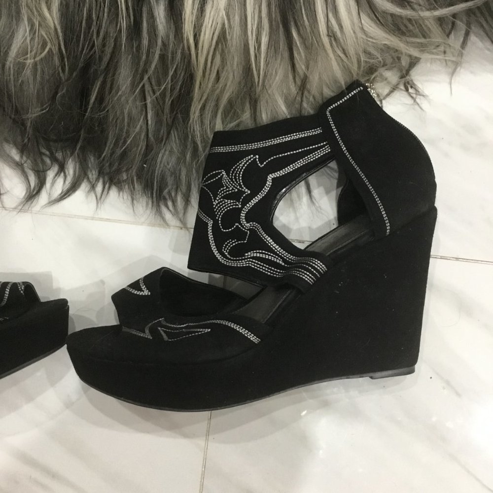 June Ambrose suede shoes size 12 new